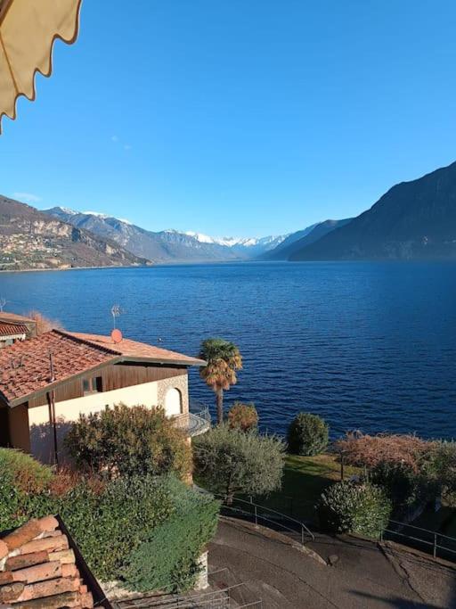 Patty Zu - Lakeside Apartment Riva di Solto