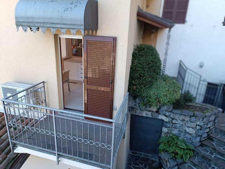 Patty Zu - Lakeside Apartment Riva di Solto